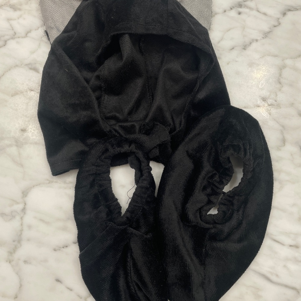 Black Hooded Costume with Gloves - Picture 2 of 5